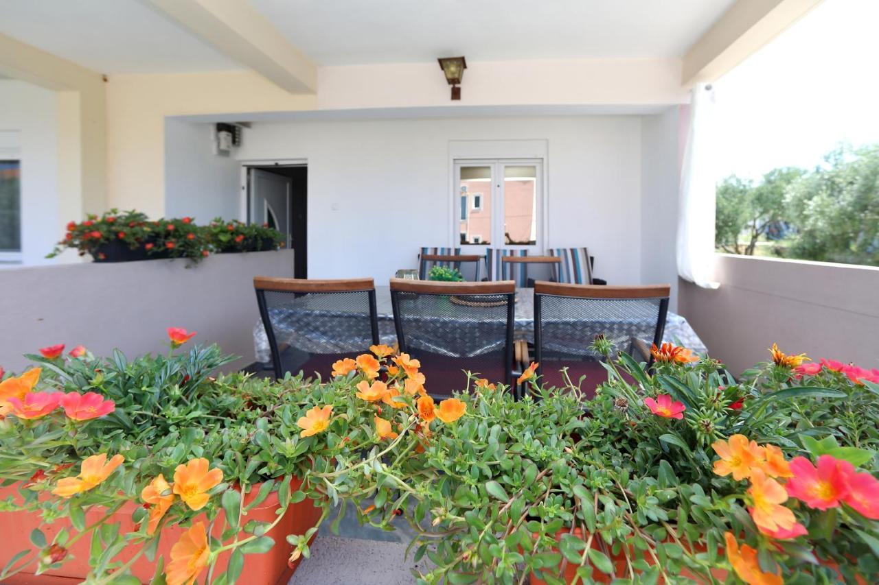 Apartment Sunny Terrace Bibinje Exterior photo
